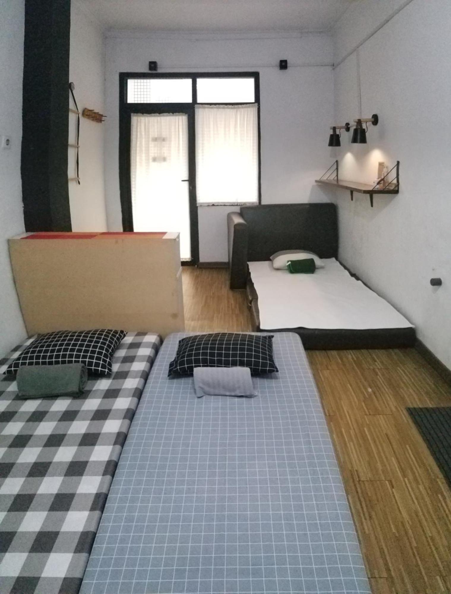 Coffeebunk Hostel Тангеранг Номер фото