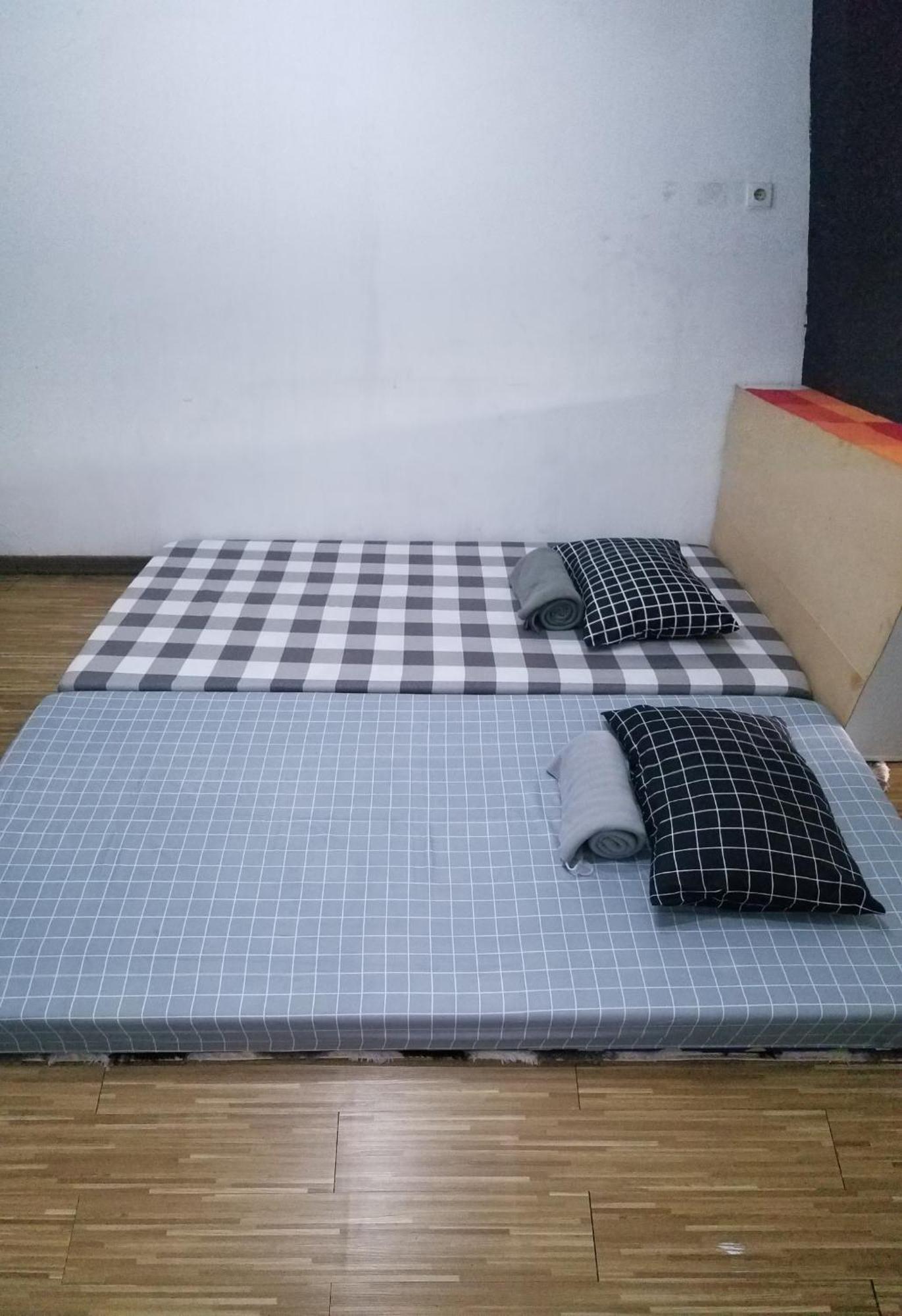 Coffeebunk Hostel Тангеранг Номер фото